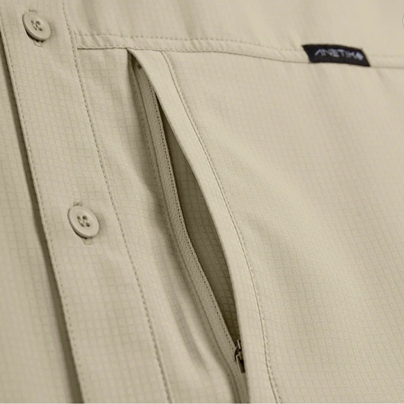 ANETIK Technician Sun Protect Button up khaki mens medium $100 - Picture 5 of 12